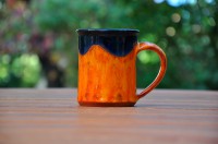 Velký rovný hrnek "Orange&Black"