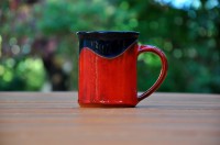 Velký rovný hrnek "Red&Black"